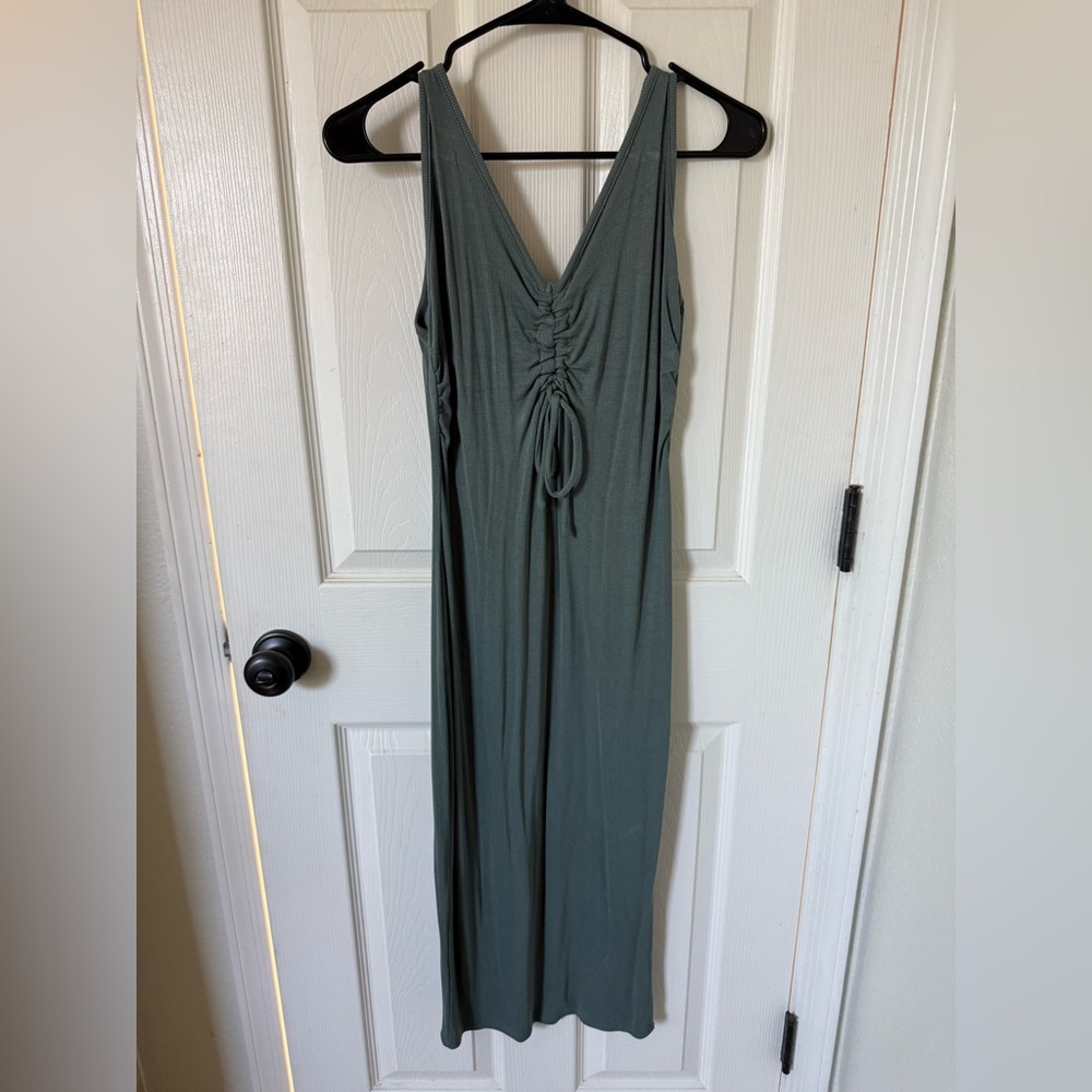 Chic Sage Green Midi Dress